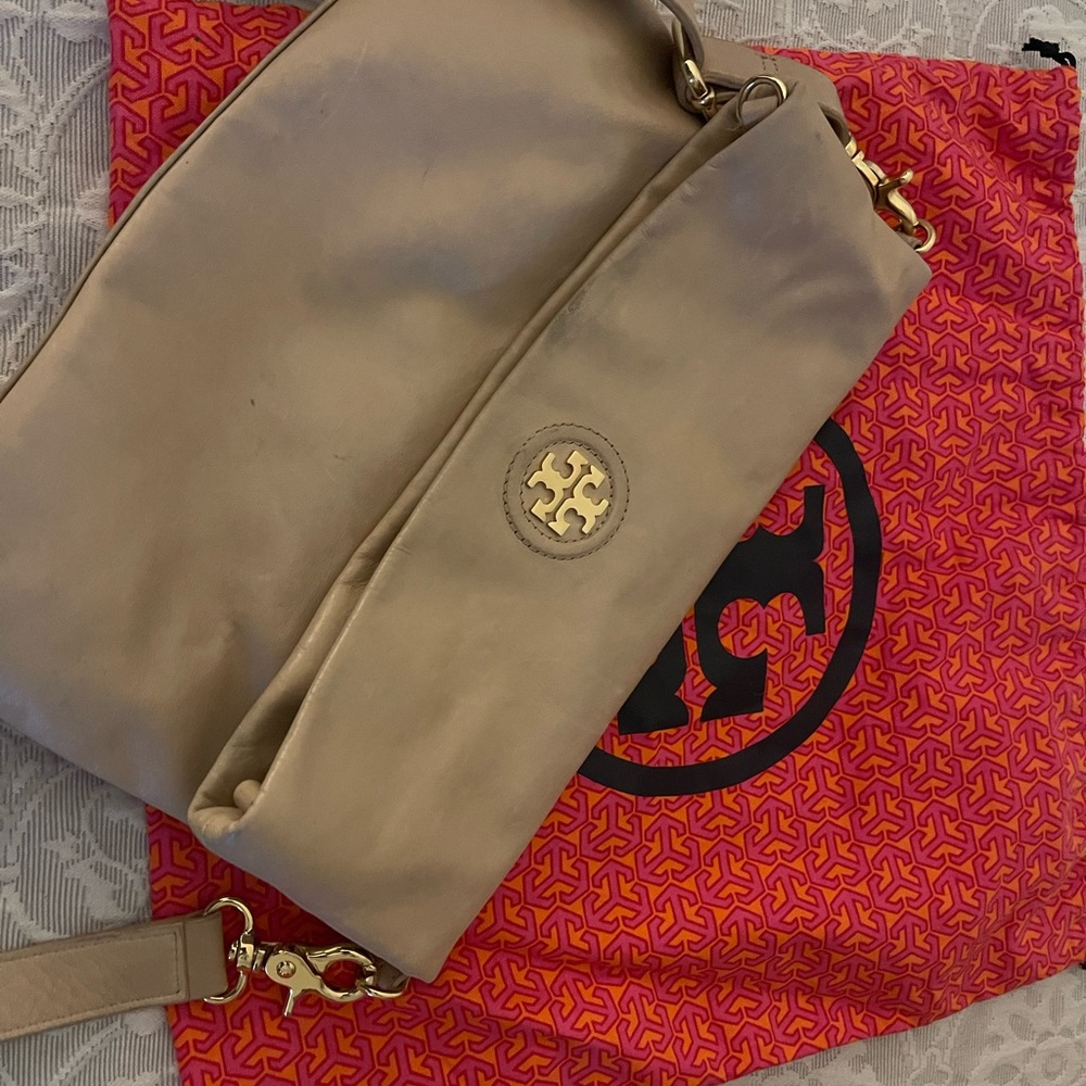 Tory Burch Crossbody with dust bag! Well loved…kept in the dust bag!